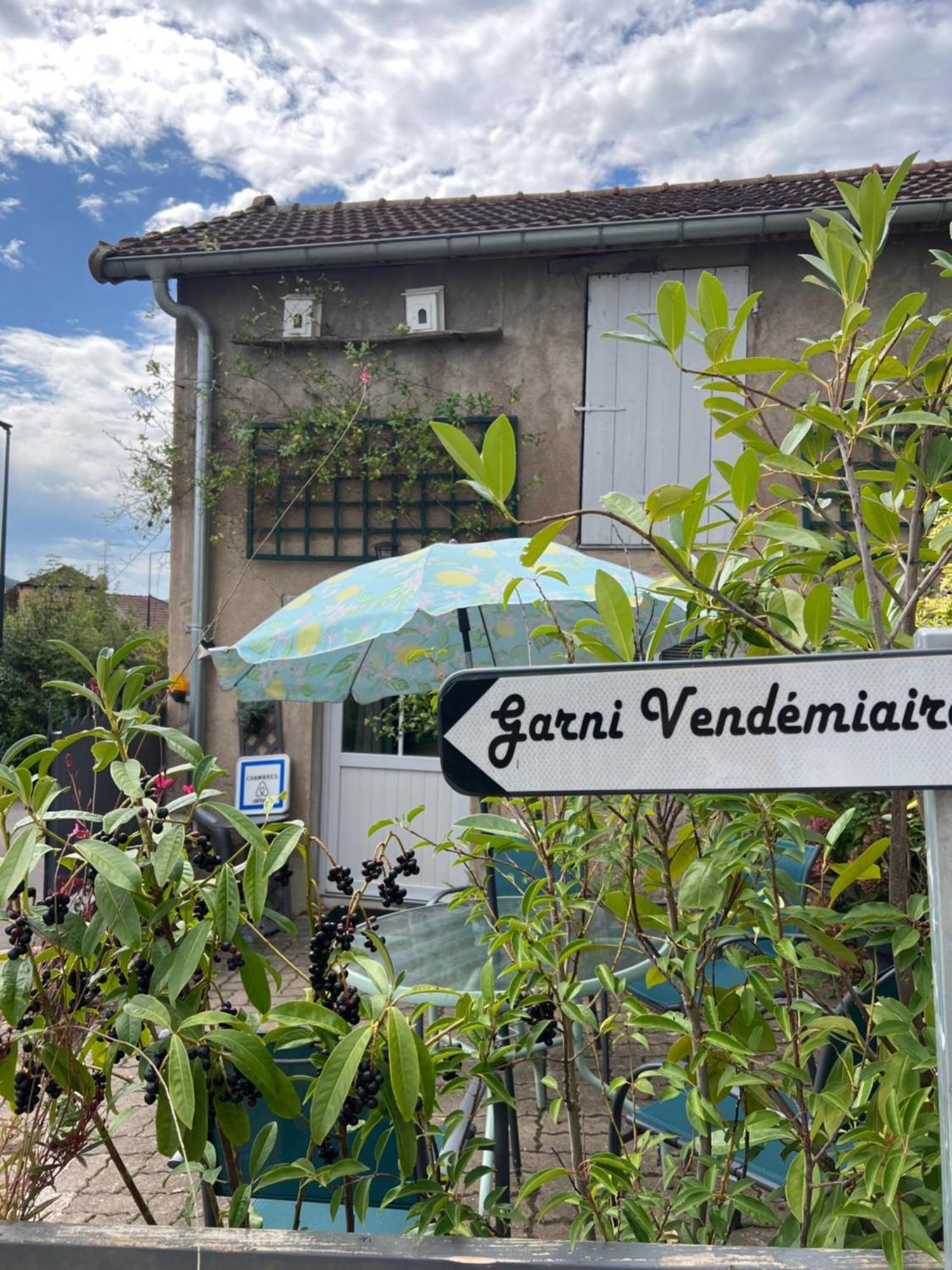 Le Garni Vendemiaire Apartman Vesoul Kültér fotó